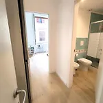 Agora 4*