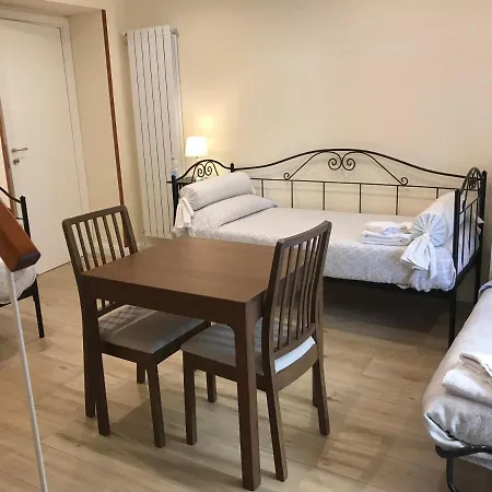 Agora Bed & Breakfast 4*