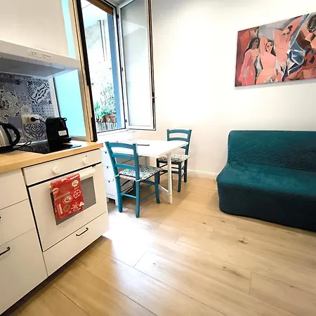 Bed & Breakfast Agora 4*