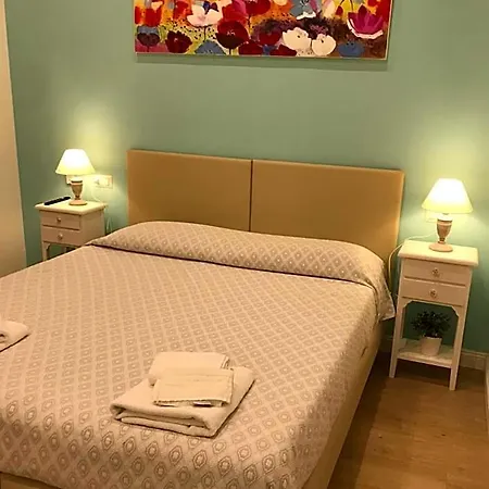Agora Nocleg ze śniadaniem 4*
