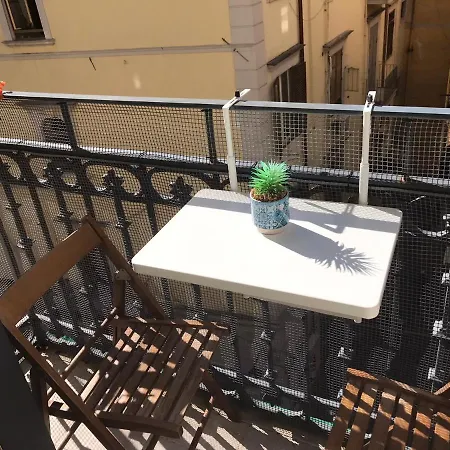 Agora