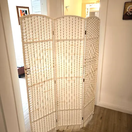 Bed & Breakfast Agora 4*